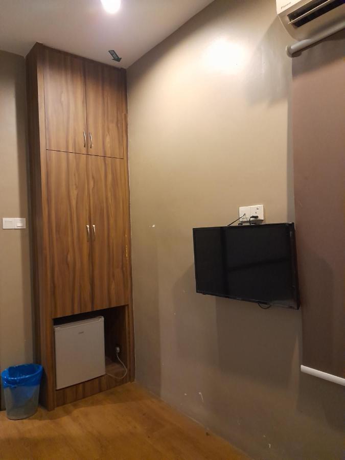 ทาเล้นท์ มอร์เตอร์ พาร์ค โฮเต็ล Motel กลัง ภายนอก รูปภาพ