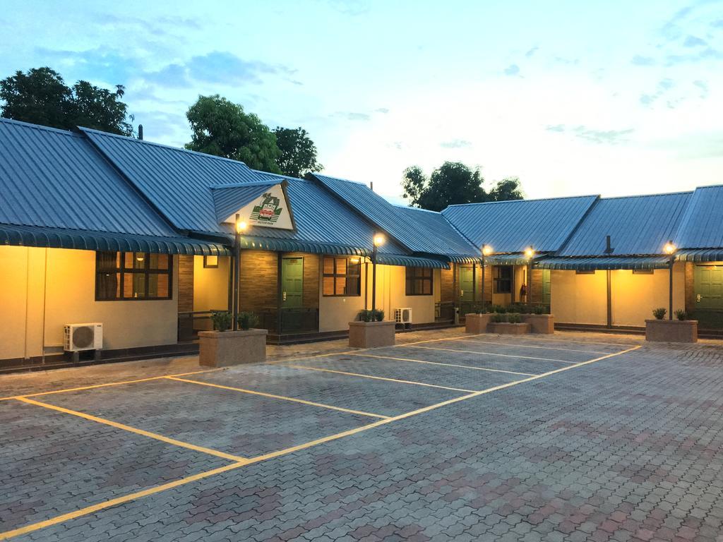 ทาเล้นท์ มอร์เตอร์ พาร์ค โฮเต็ล Motel กลัง ภายนอก รูปภาพ