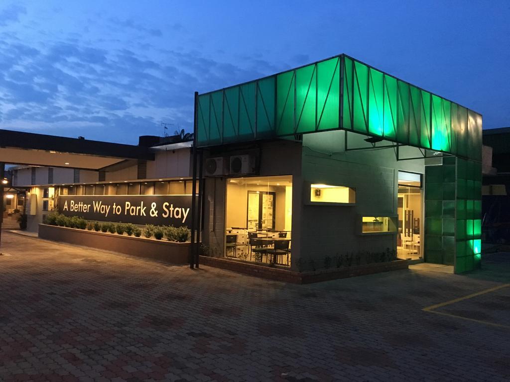 ทาเล้นท์ มอร์เตอร์ พาร์ค โฮเต็ล Motel กลัง ภายนอก รูปภาพ