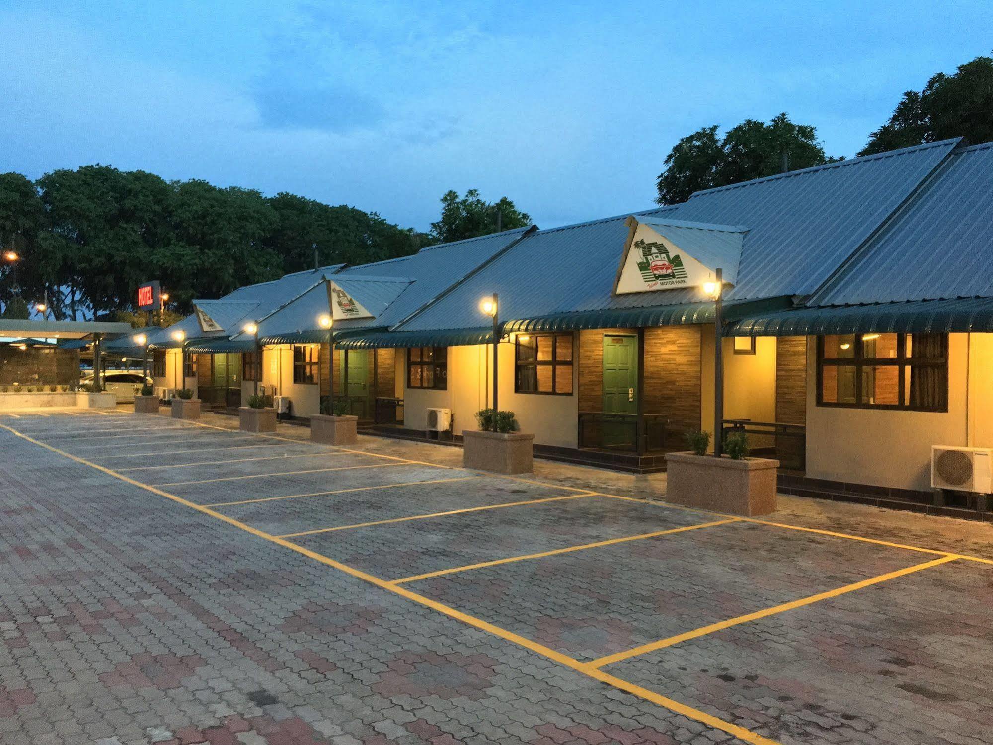 ทาเล้นท์ มอร์เตอร์ พาร์ค โฮเต็ล Motel กลัง ภายนอก รูปภาพ